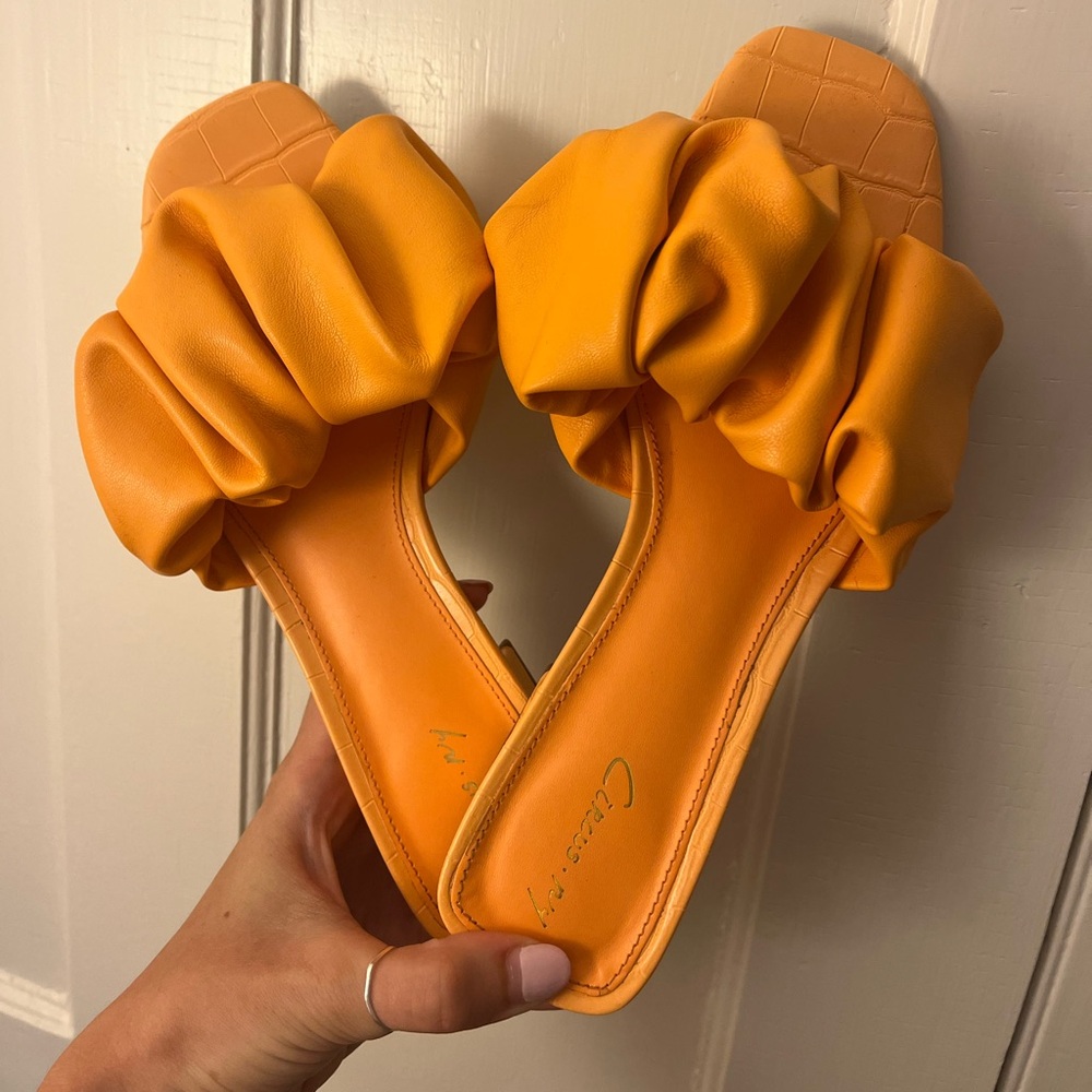 CIRCUS NY Women's Orange Janis Sandals